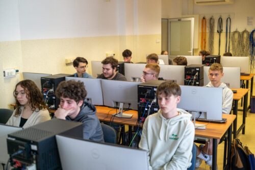 Uczestnicy podczas testu